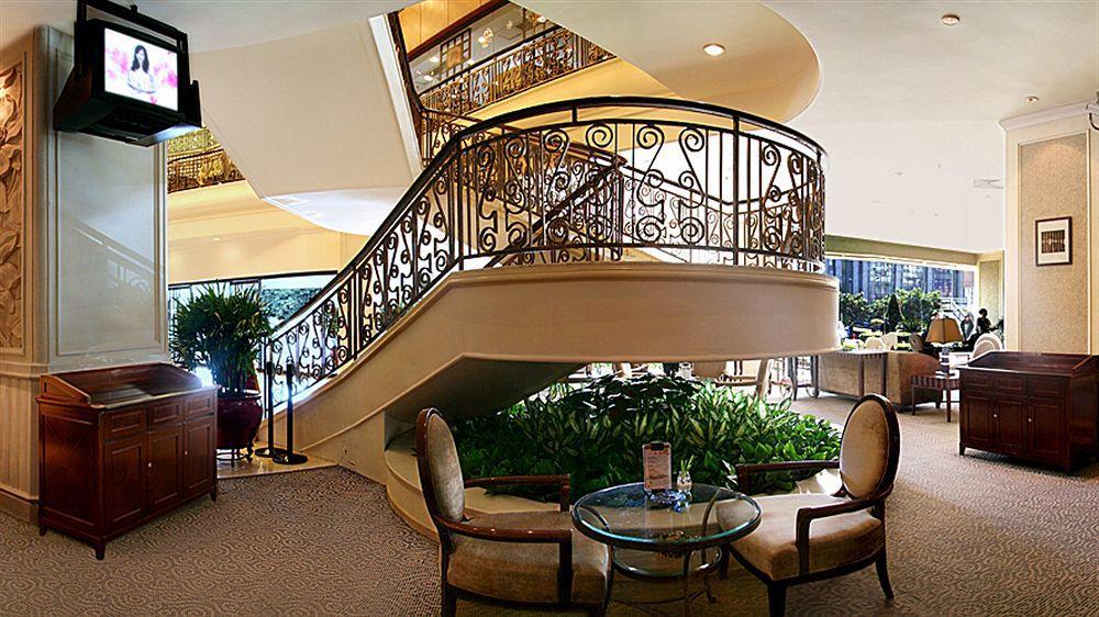 Rosedale Hotel & Suites Guangzhou - Free Shuttle Bus To Canton Fair Екстер'єр фото