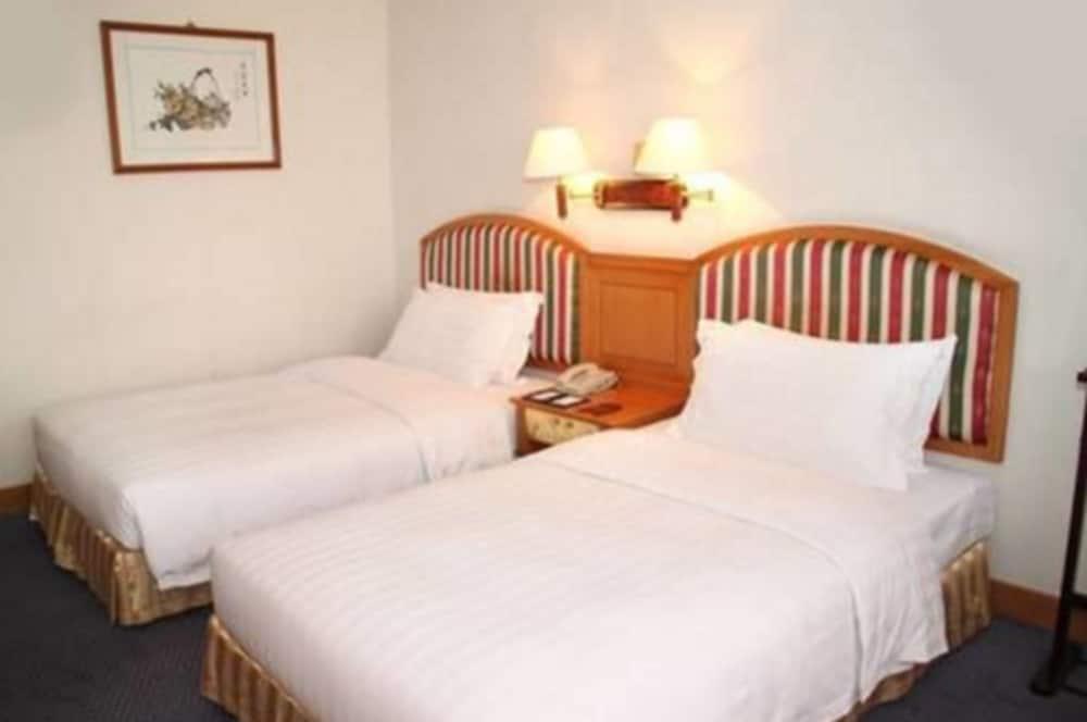 Rosedale Hotel & Suites Guangzhou - Free Shuttle Bus To Canton Fair Екстер'єр фото