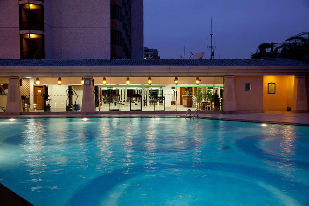 Rosedale Hotel & Suites Guangzhou - Free Shuttle Bus To Canton Fair Екстер'єр фото