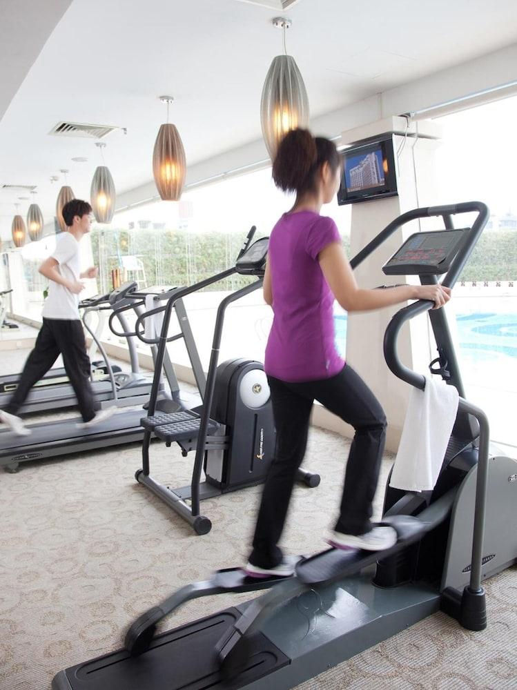 Rosedale Hotel & Suites Guangzhou - Free Shuttle Bus To Canton Fair Екстер'єр фото