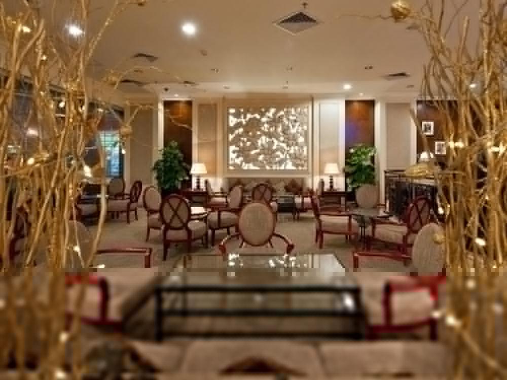 Rosedale Hotel & Suites Guangzhou - Free Shuttle Bus To Canton Fair Екстер'єр фото