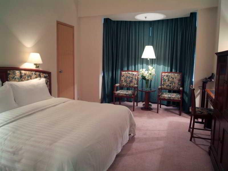 Rosedale Hotel & Suites Guangzhou - Free Shuttle Bus To Canton Fair Екстер'єр фото