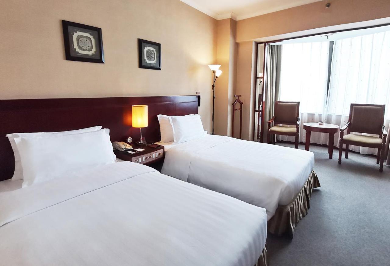 Rosedale Hotel & Suites Guangzhou - Free Shuttle Bus To Canton Fair Екстер'єр фото