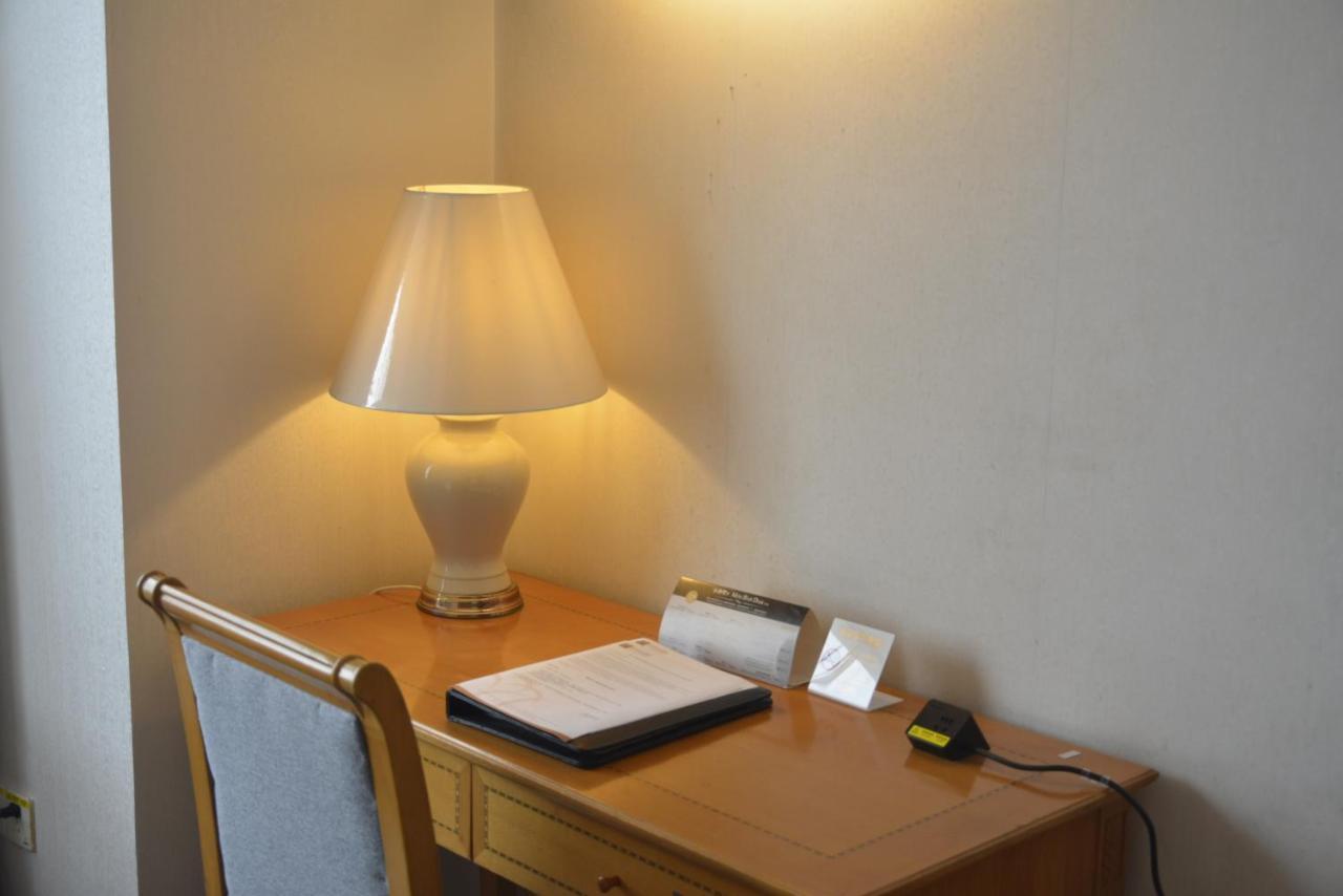 Rosedale Hotel & Suites Guangzhou - Free Shuttle Bus To Canton Fair Екстер'єр фото