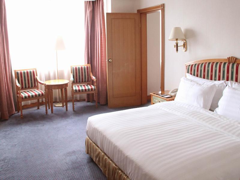 Rosedale Hotel & Suites Guangzhou - Free Shuttle Bus To Canton Fair Екстер'єр фото