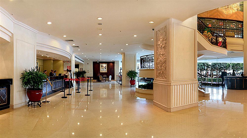 Rosedale Hotel & Suites Guangzhou - Free Shuttle Bus To Canton Fair Екстер'єр фото