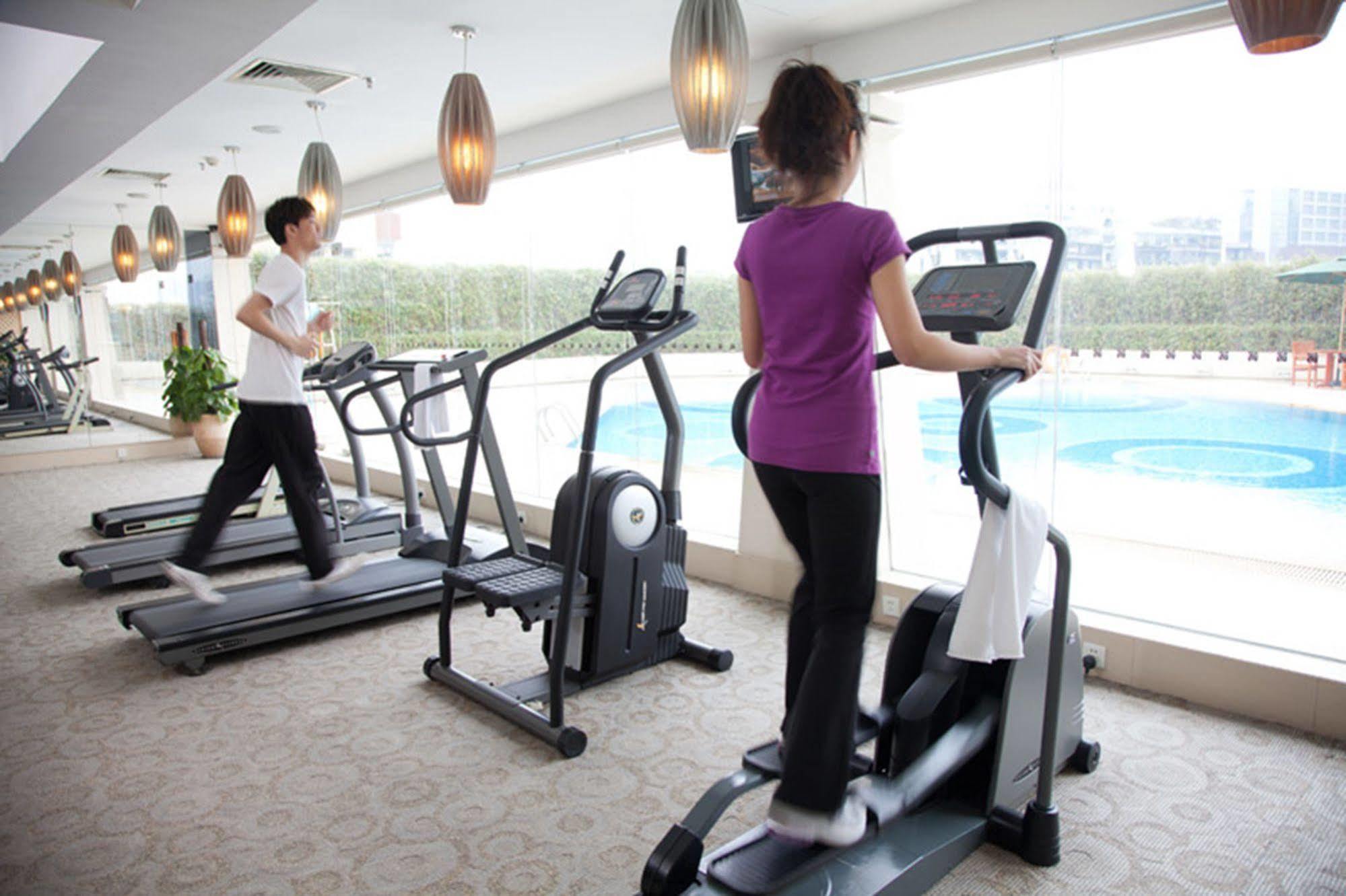 Rosedale Hotel & Suites Guangzhou - Free Shuttle Bus To Canton Fair Екстер'єр фото