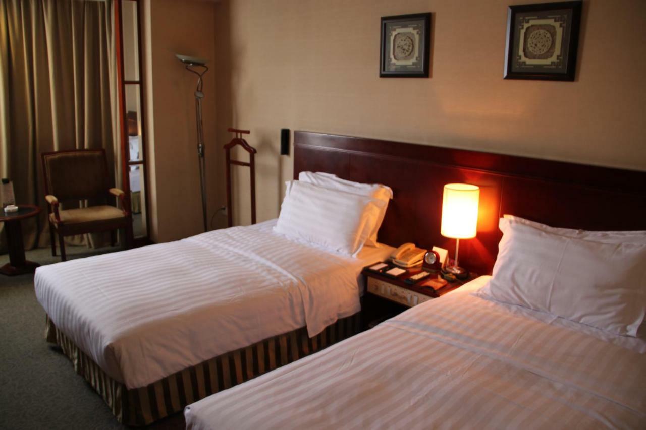 Rosedale Hotel & Suites Guangzhou - Free Shuttle Bus To Canton Fair Екстер'єр фото